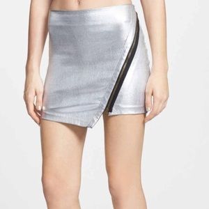 ASTR silver skirt
